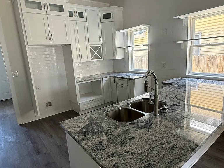 350 E Minnesota St #1 — Photo 30
