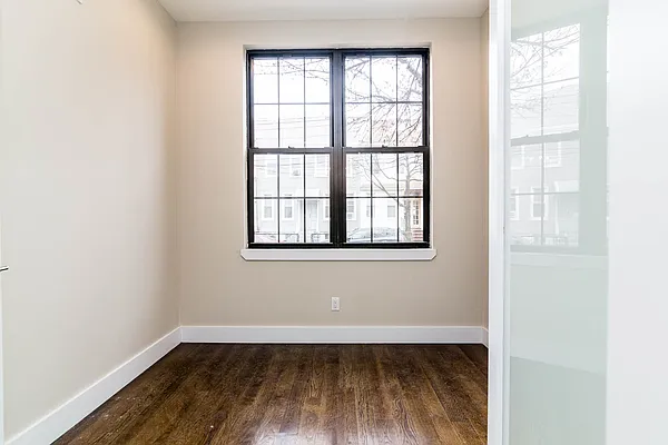 Rented by Nooklyn NYC LLC | media 46