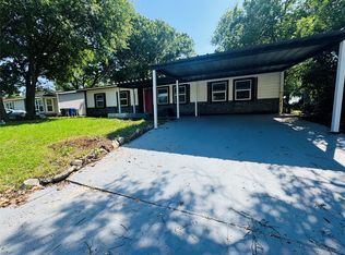 2719 S 27th St, Waco, TX 76706