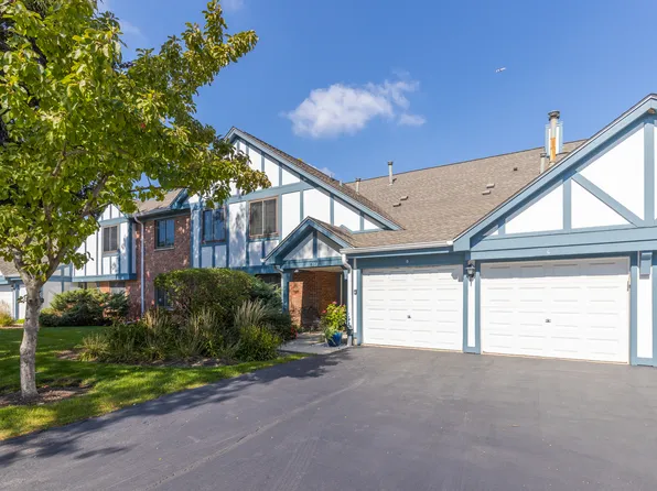 870 Yosemite Trl APT C, Roselle, IL 60172
