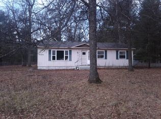104 Woodleaf Dr, Grayling, MI 49738