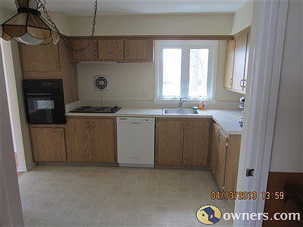 Ear In Kitchen