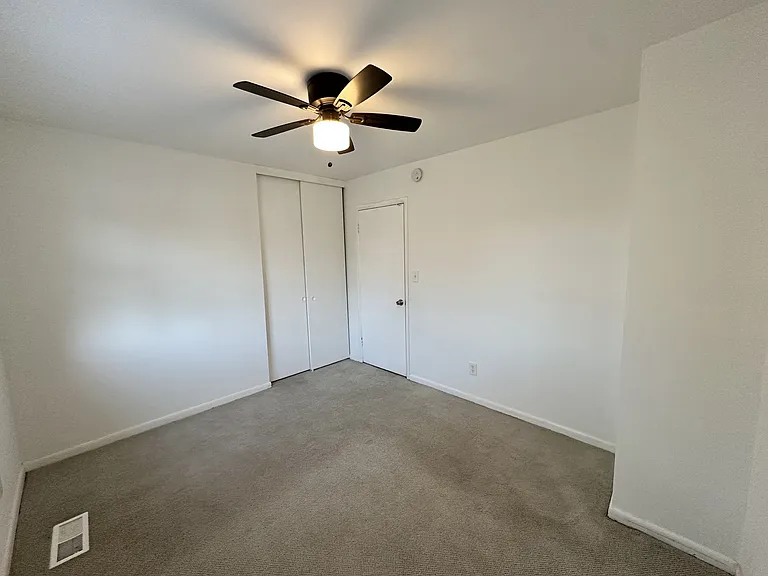 1417 Brighton Rd — Photo 4
