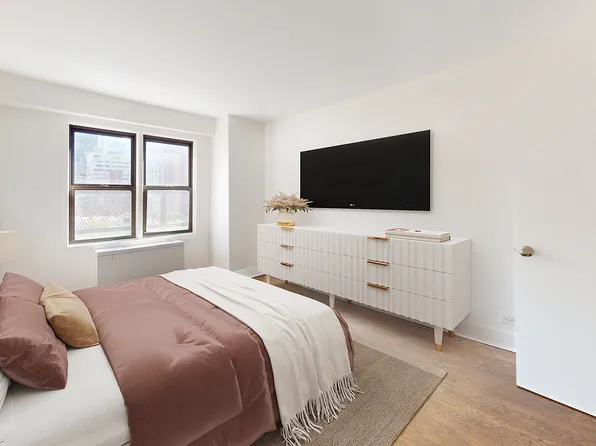 220 East 63rd Street image 2 of 18