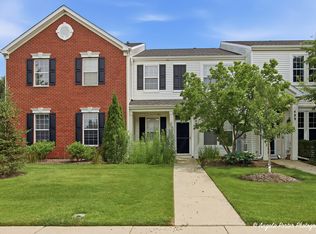 487 S Litchfield Dr, Round Lake, IL 60073