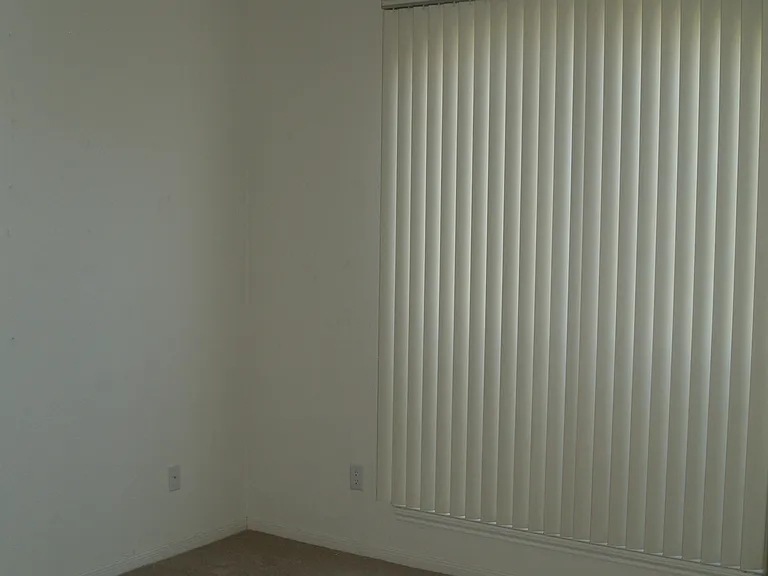 5802 Venetian Ct — Photo 14