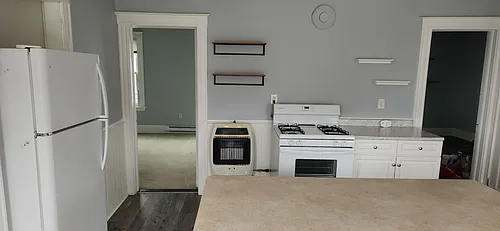 103 Miller St Photo 1