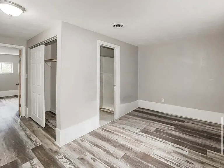 5084 Adella St — Photo 6