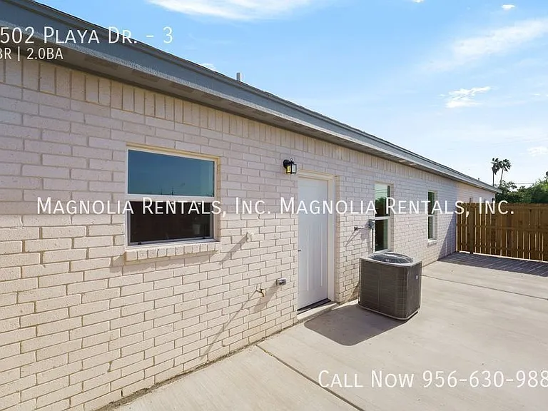 1502 Playa Dr #3 — Photo 2