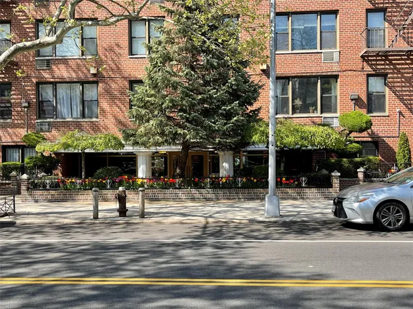 415 Beverly Road #1J, Brooklyn, NY 11218