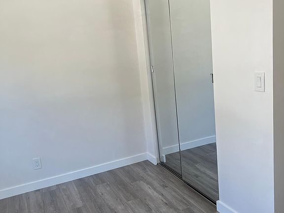 2nd image of 1206 Buena Vista St
