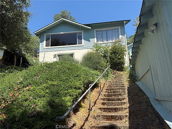 2nd image of 3084 Manzanita Rd
