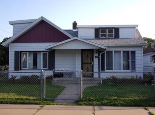 679 E 10th St, Winona, MN 55987