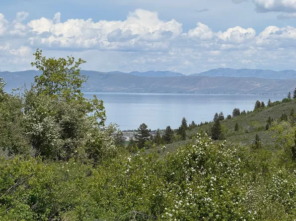 1511 S Mahogany Dr, Garden City, UT 84028