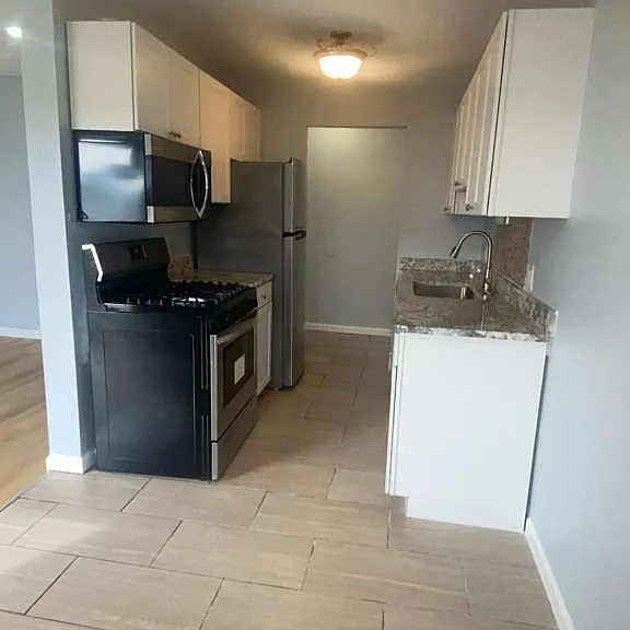 45240 Keding St #301 — Photo 5