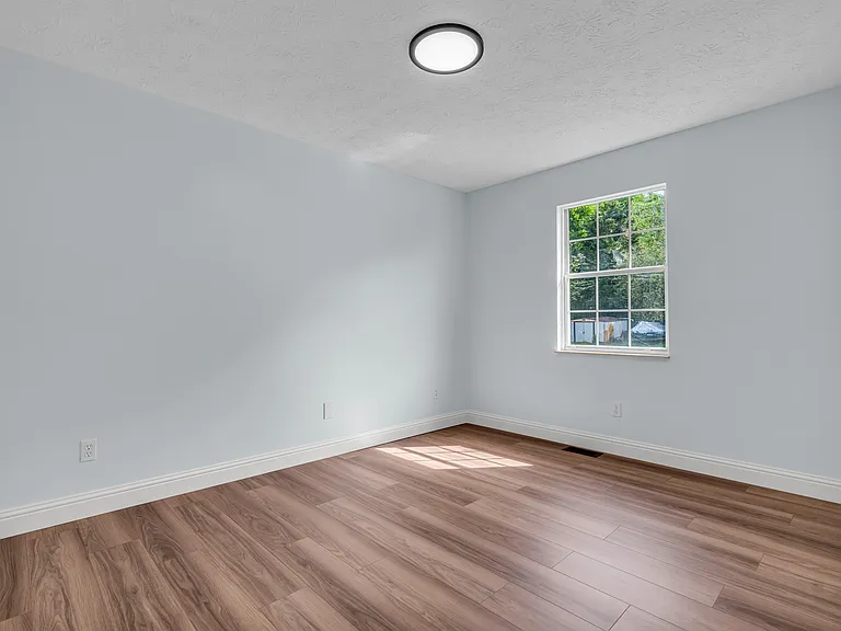 Back bedroom