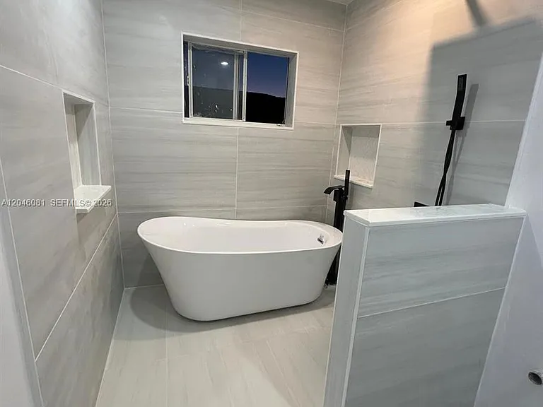 2864 SW 129th Ave — Photo 10