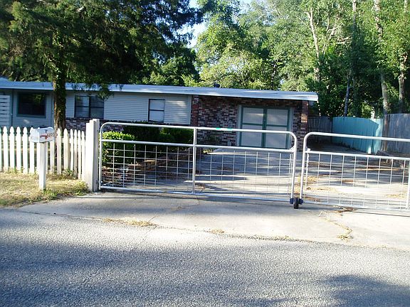 3rd image of 6490 Skyline Dr