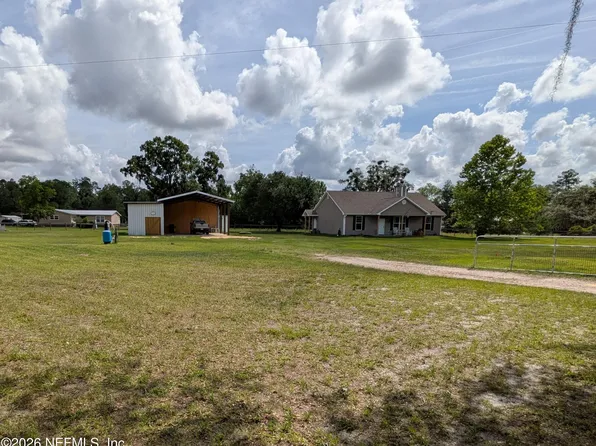 204 COMER Road, Palatka, FL 32177