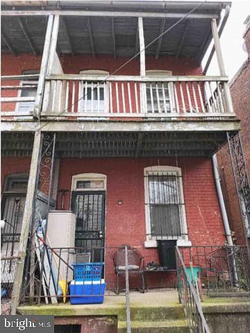 2nd image of 1344 A St SE