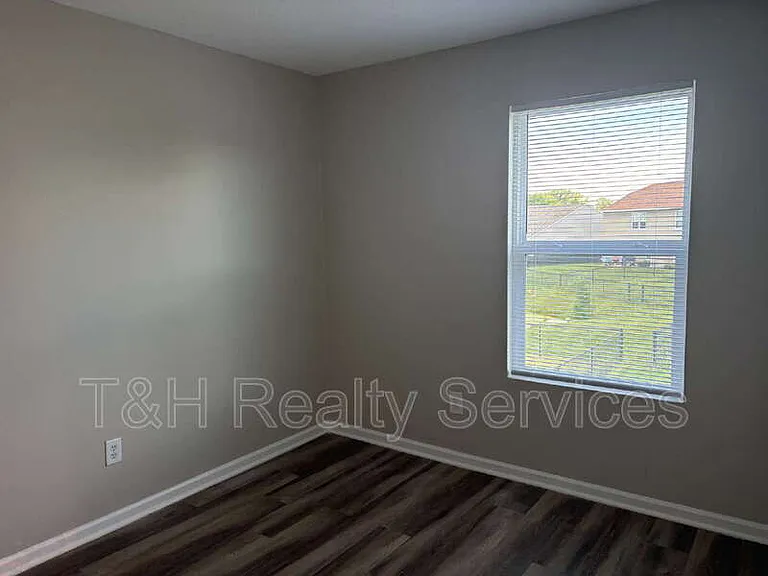 7952 Amadeus Dr — Photo 24