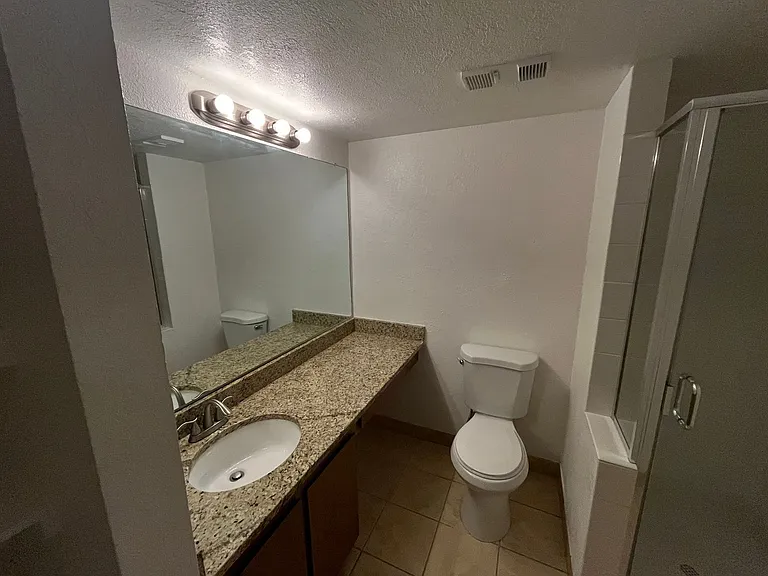 14120 E Temple Dr #Y06 — Photo 11