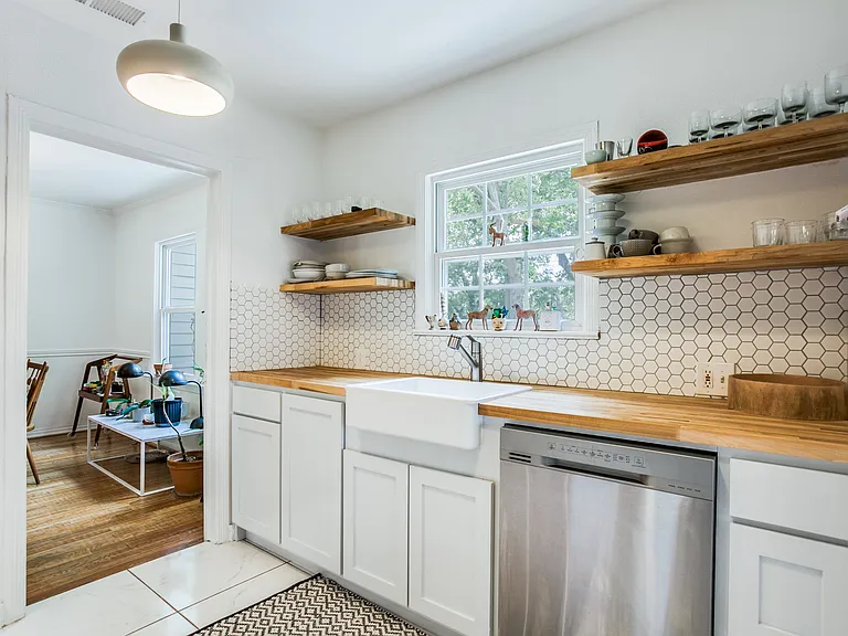 8619 Angora St — Photo 12