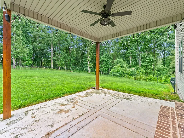 1393 Morning Star Dr — Photo 35