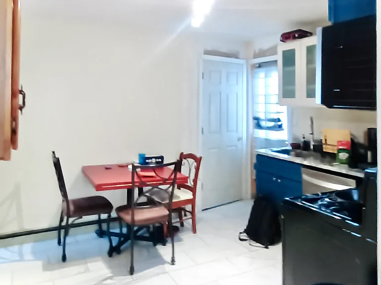 67 Gore St #1R — Photo 4