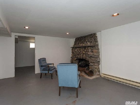 3rd image of 52 Montgomery Ave