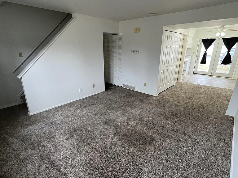 2302 E Glendale Blvd #2 — Photo 6
