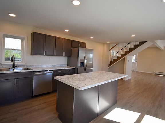 3rd image of 23 Flagg St