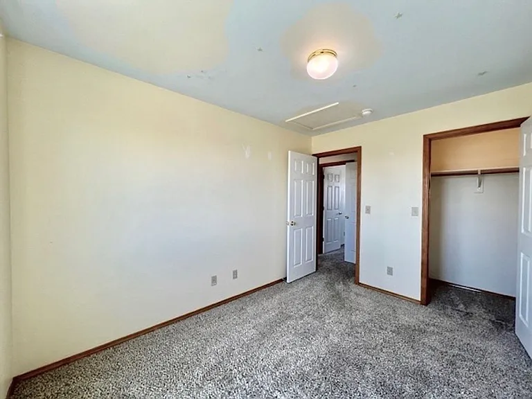4275 Addax Ct — Photo 32