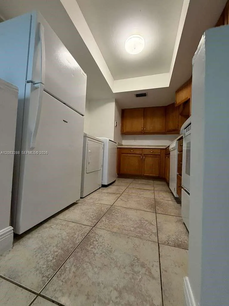 Habitat Ii Condo — Photo 2