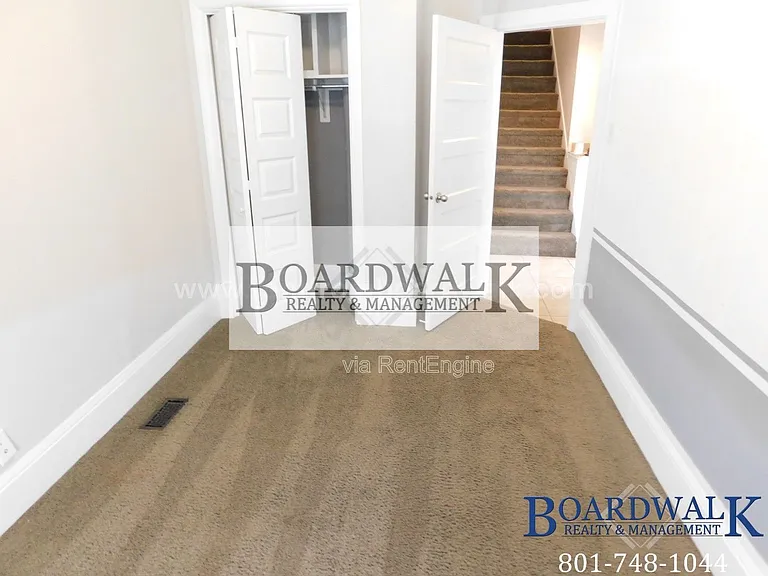 657 E Warnock Ave — Photo 27