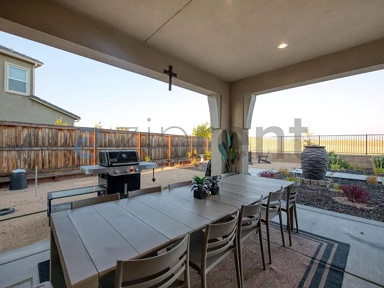 4721 Overstone Ave — Photo 34