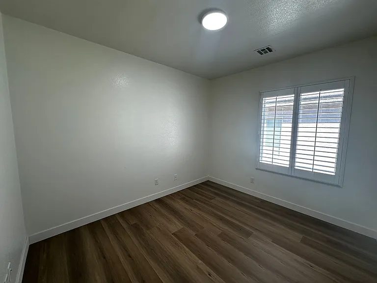10912 Golden Birch Pl — Photo 13
