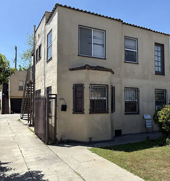 1052 W 60th Pl — Photo 1