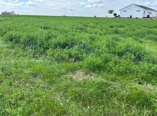 1508 Diamond Dr, Marshall, MN 56258