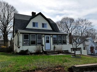 573 Liberty St, Meriden, CT 06450