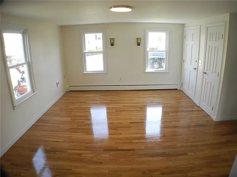 5 Hospital Rd — Photo 5
