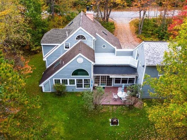 8 Liberty Lane, Freedom, NH 03836