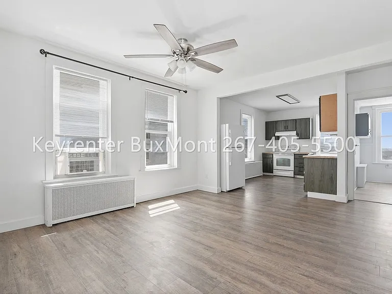 340-342 W Broad St — Photo 1