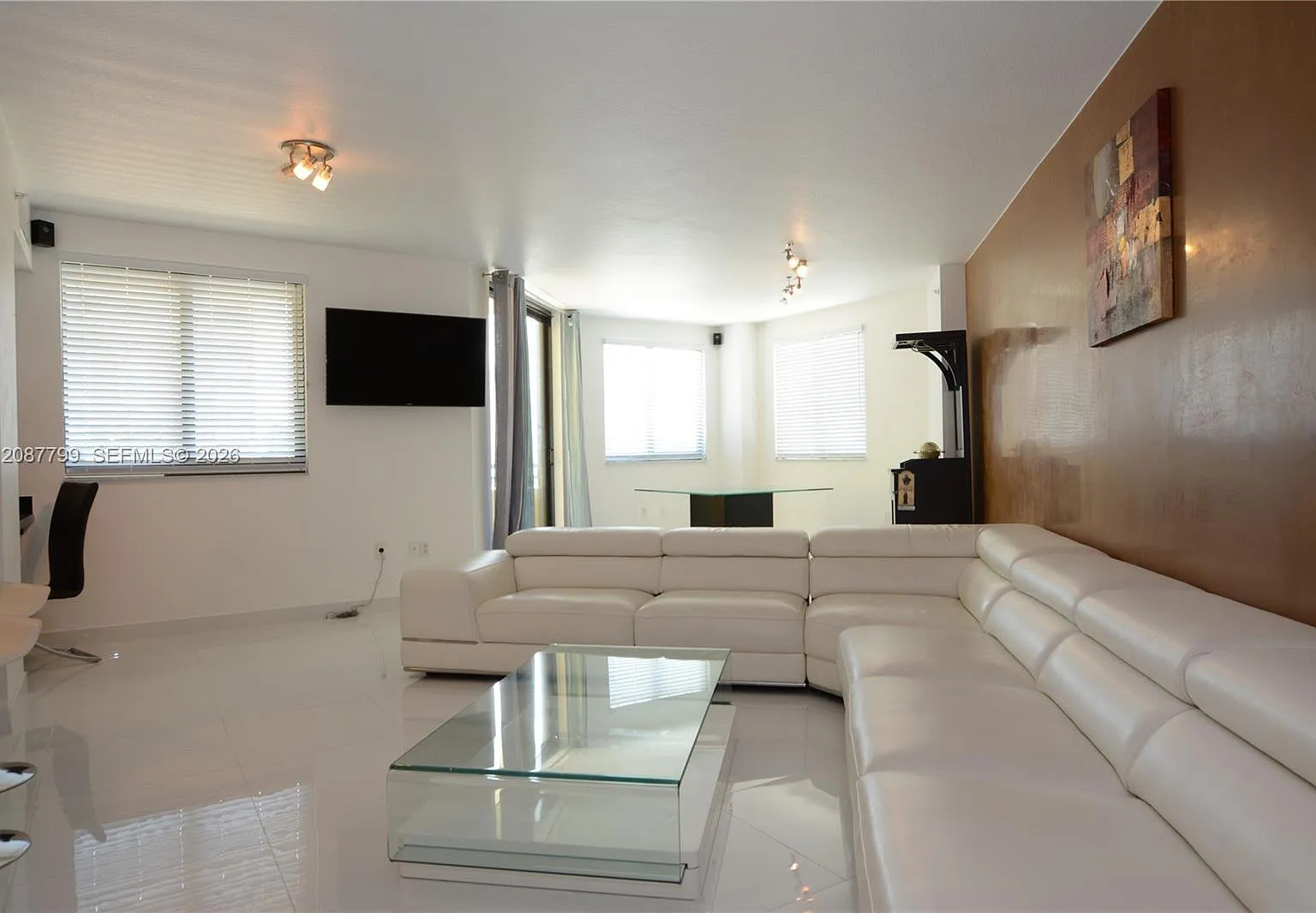 Waverly At Las Olas Condo — Photo 4