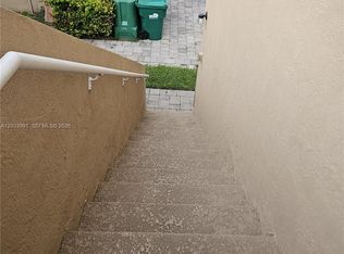 17066 SW 95th Ter, Miami, FL 33196