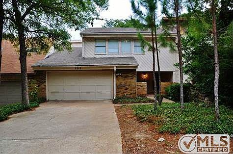 1st image of 555 Franklin Dr