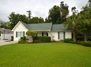 1006 Limerick Dr, Moncks Corner, SC 29461