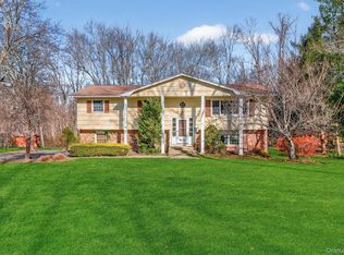 38 E Mayer Drive, Suffern, NY 10901