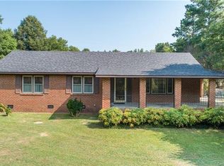 1528 Calder Ln, Clover, SC 29710