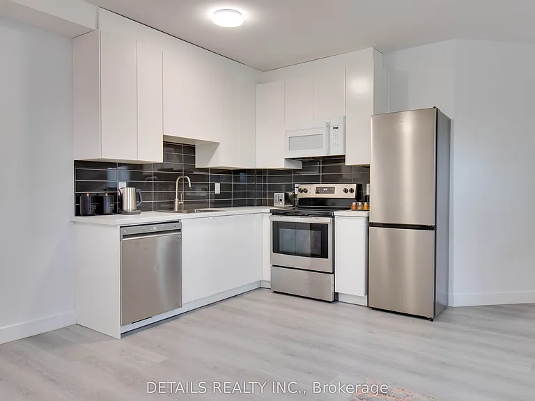 135 Duford St #B — Photo 16